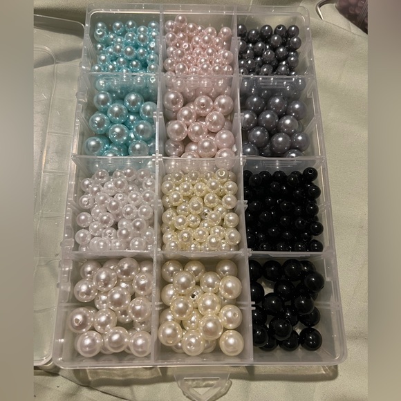 HOZIER FRIENDSHIP BRACELET SET OF 6 - Picture 4 of 6